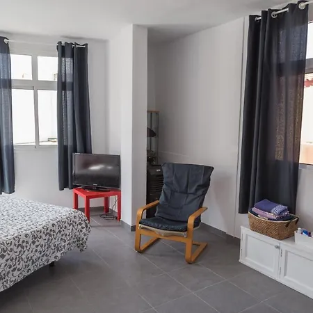 アパート Bunker Point City Apartament テルデ