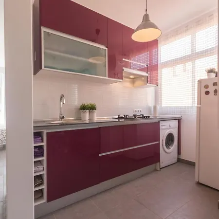 Bunker Point City Apartament テルデ